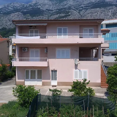 Apartment Cecilija Makarska