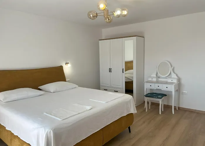 Cecilija Apartment Makarska